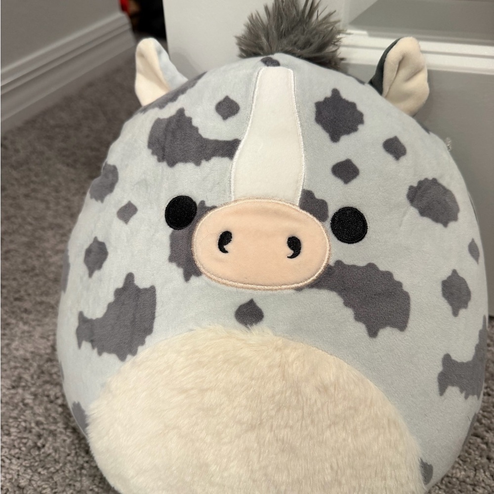 Grandy squishmellow